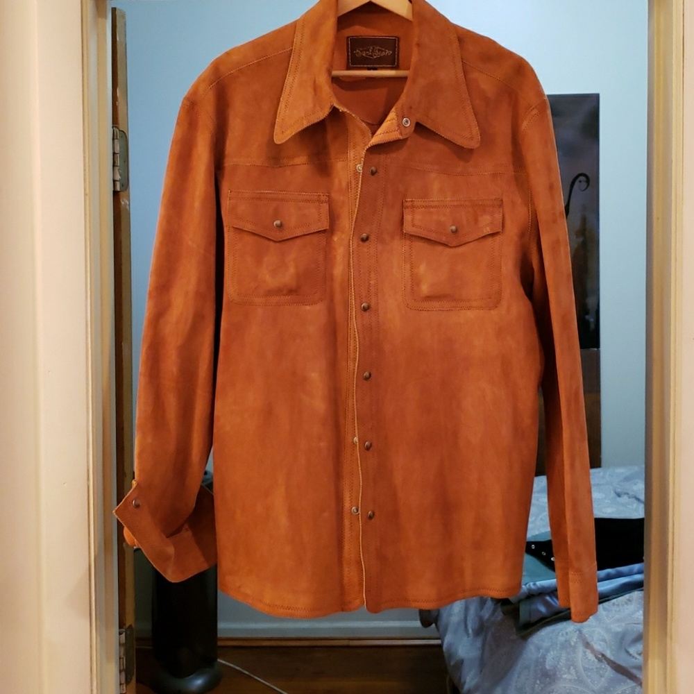 suede shirt with from pockets